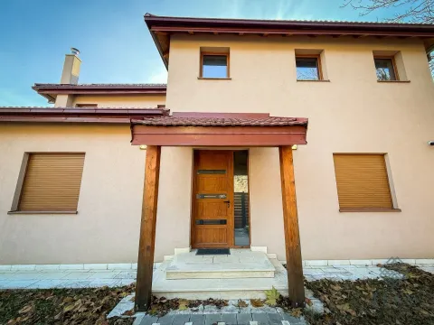 Sale, house, 330m², Centar, Kolašin - image 3