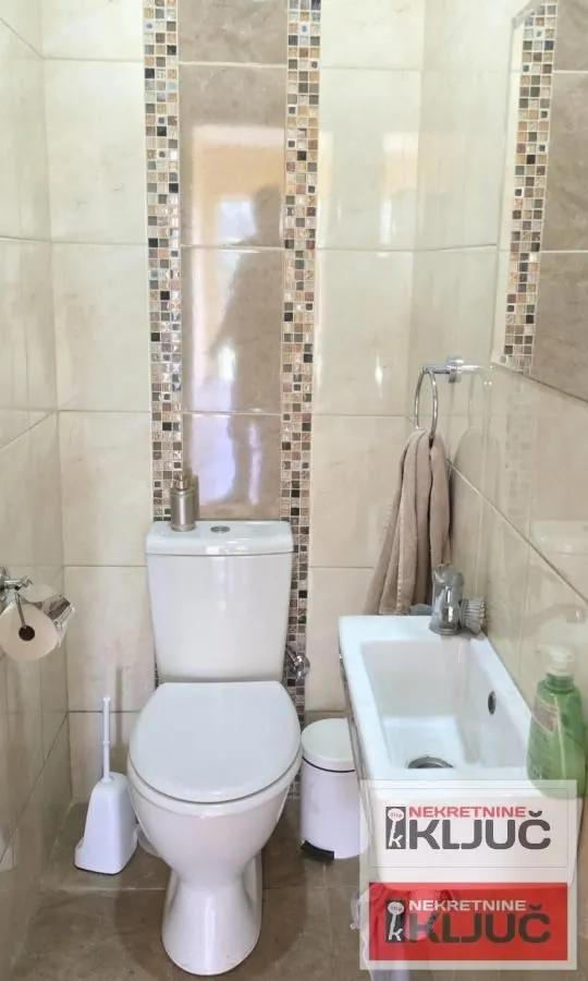 Rent, office space, 720m², Rumenka, Novi Sad Sve Podlokacije