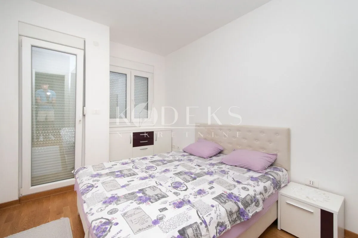 Rent, one bedroom apartment, 42m², City Kej, Podgorica