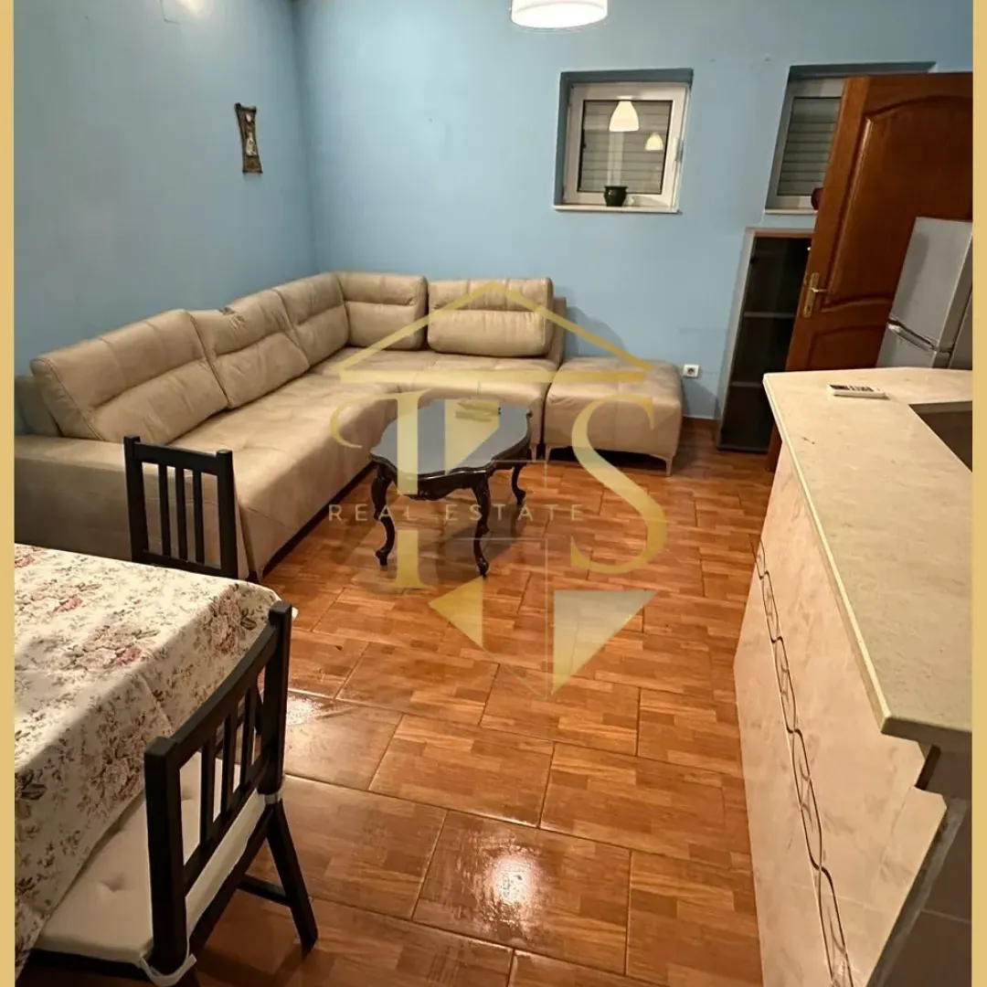 Izdavanje, jednosoban stan, 45m², Donja Lastva, Tivat