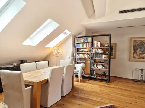 Sale, three bedroom apartment, 192m², Stari Grad, Budva - image 22