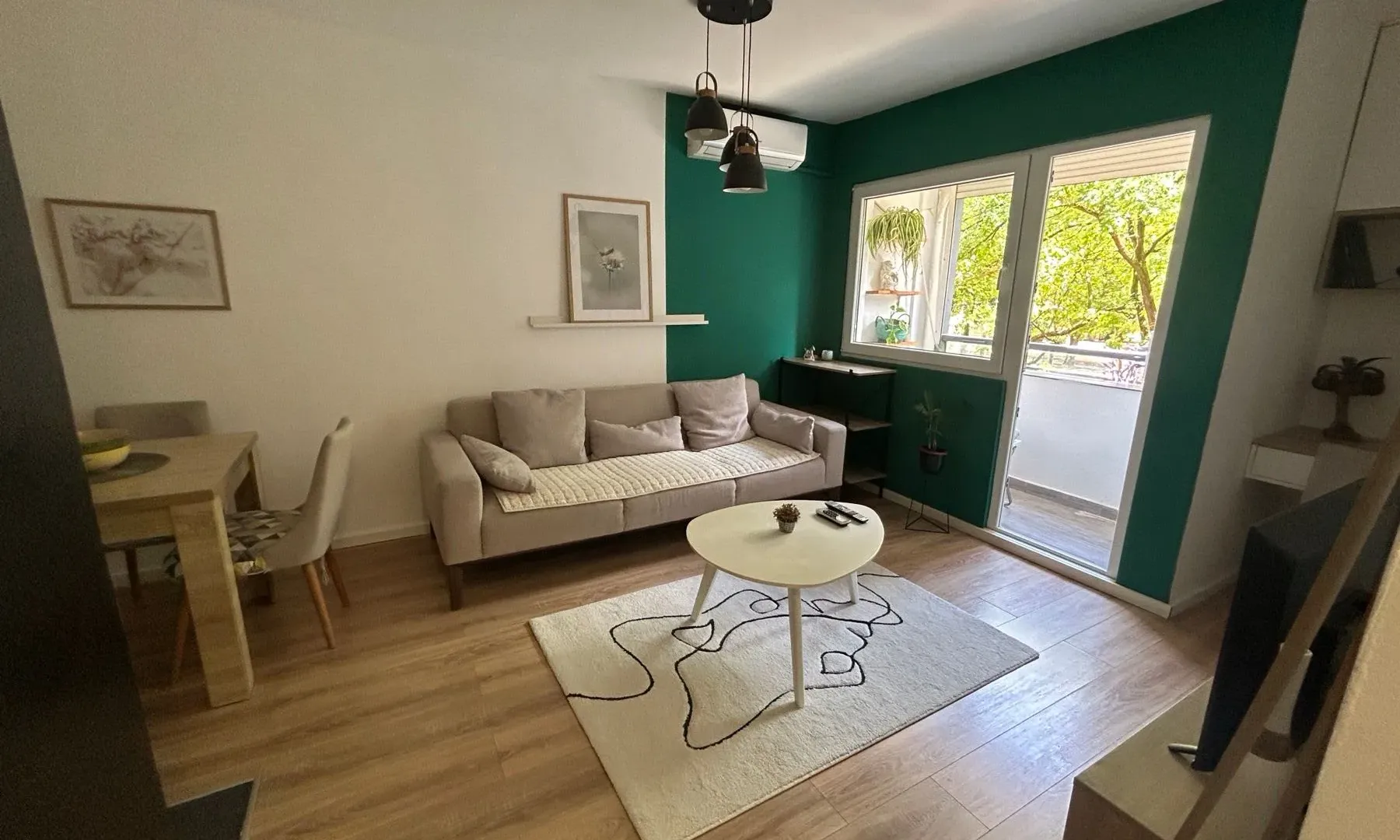 Izdavanje, jednosoban stan, 38m², Blok 5, Podgorica