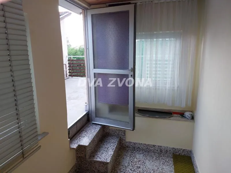 Prodaja, kuća, 400m², Sremska Kamenica, Petrovaradin