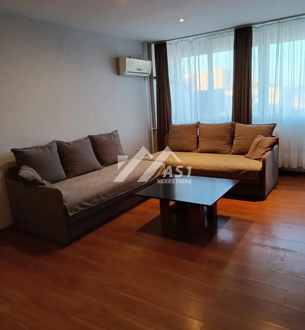 Izdavanje, trosoban stan, 55m², Liman 2, Novi Sad Sve Podlokacije