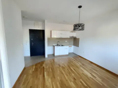 Izdavanje, dvosoban stan, 42m², Telep, Novi Sad Sve Podlokacije - image 6