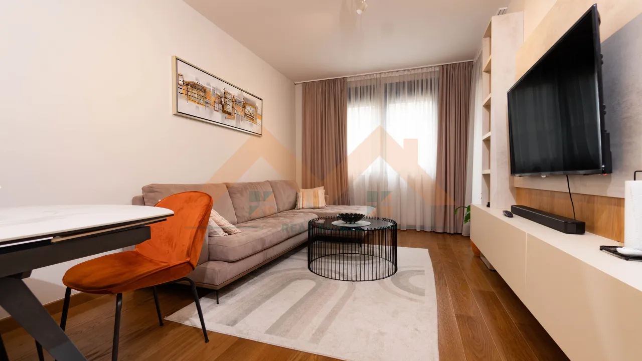 Izdavanje, jednosoban stan, 49m², City Kvart, Podgorica