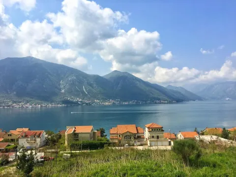 Izdavanje, jednosoban stan, 45m², Kotor, Crna Gora - image 12