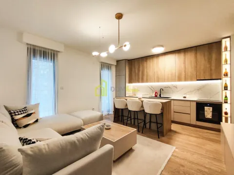 Izdavanje, jednosoban stan, 50m², Gorica C, Podgorica - image 9