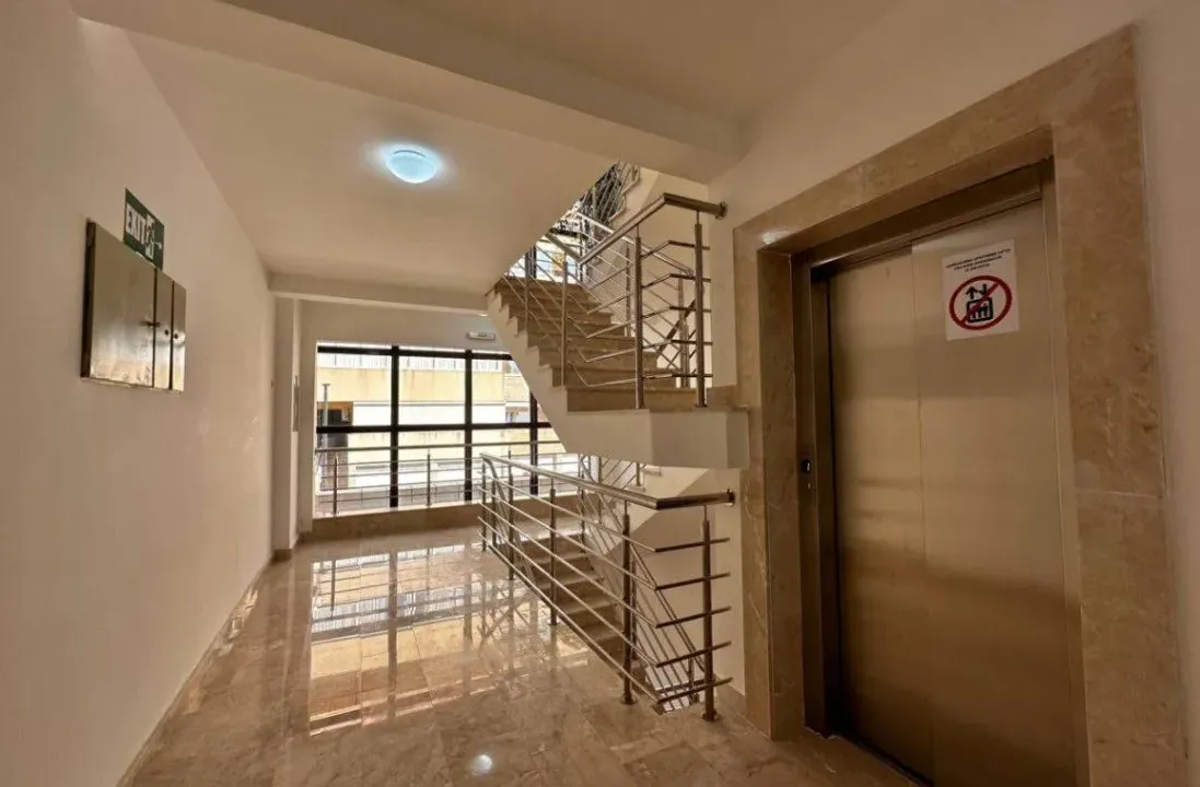 Prodaja, jednosoban stan, 89m², Lazi, Budva