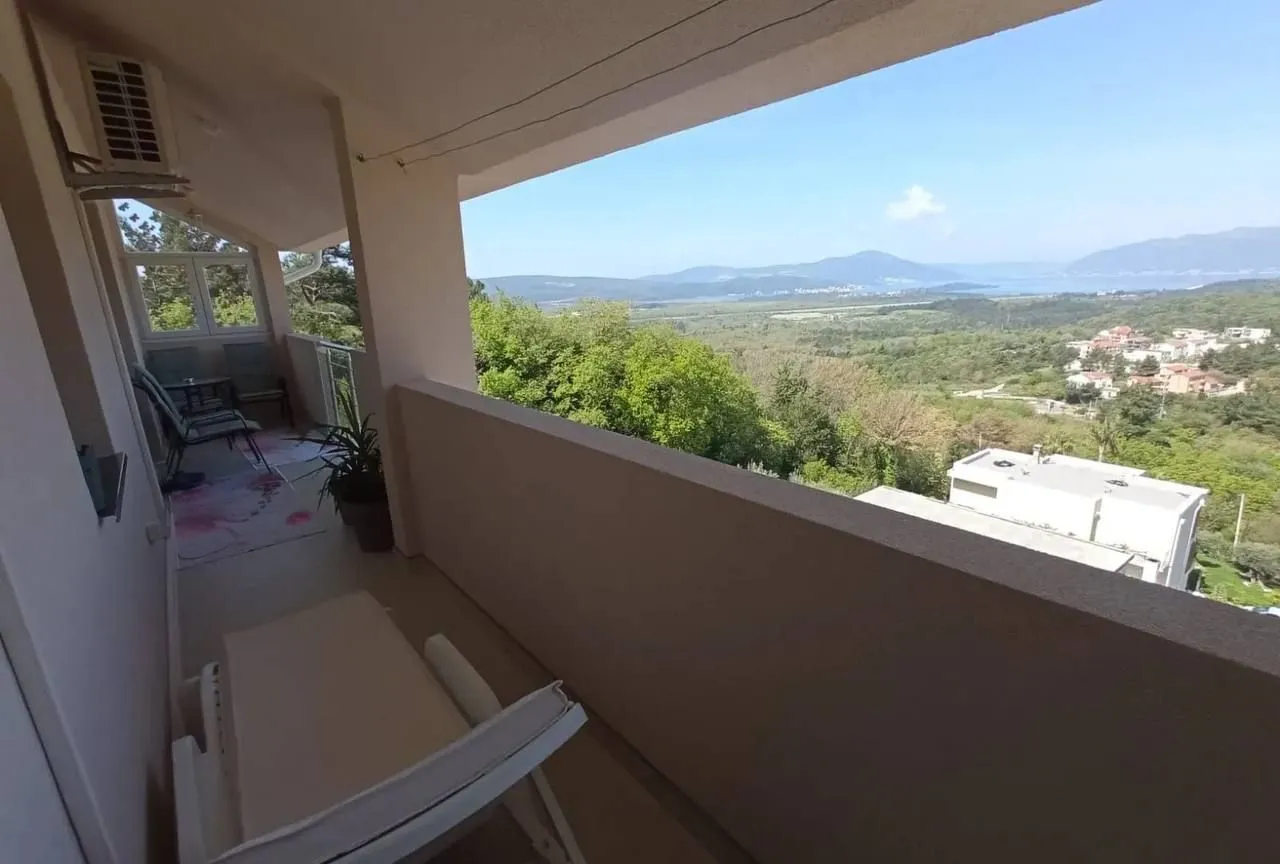 Prodaja, trosoban stan, 101m², Centar, Kotor