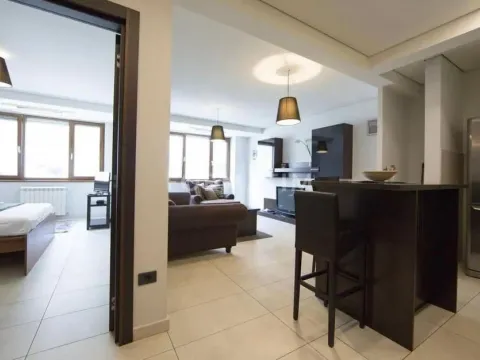 Izdavanje, dvosoban stan, 52m², Crveni Krst, Beograd - image 2