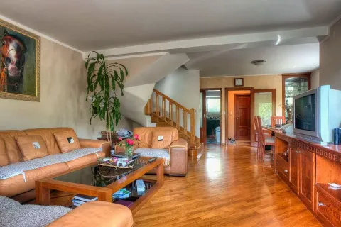 Prodaja, ugostiteljski objekat, 600m², Bečići, Budva - image 5