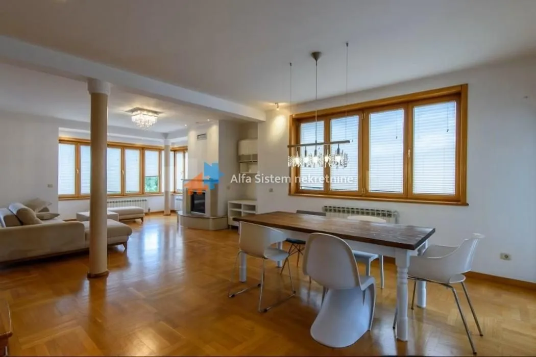 Rent, four bedroom apartment, 250m², Savski Venac, Beograd