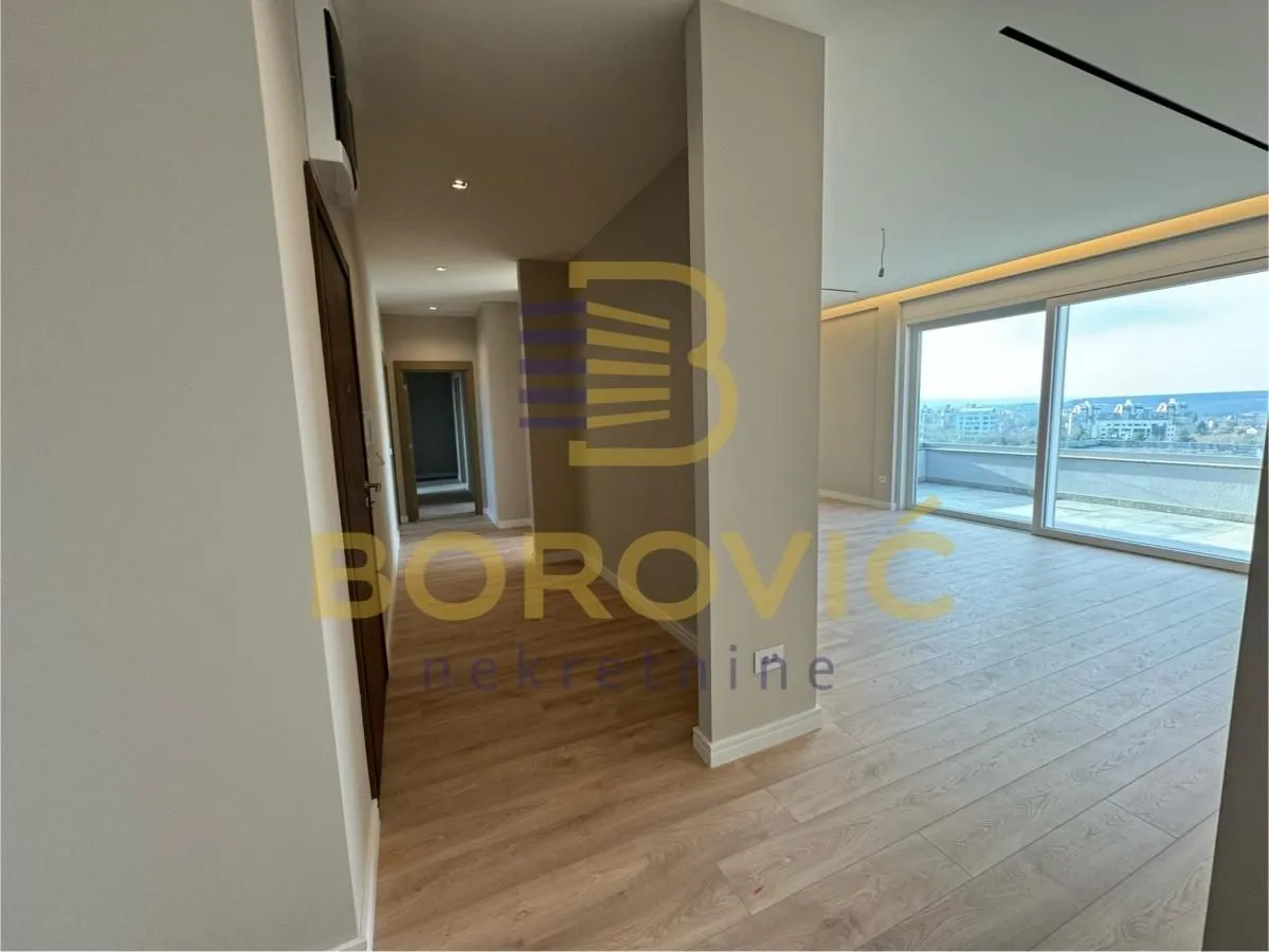 Prodaja, stan, 166m², Voždovac Sve Podlokacije, Beograd