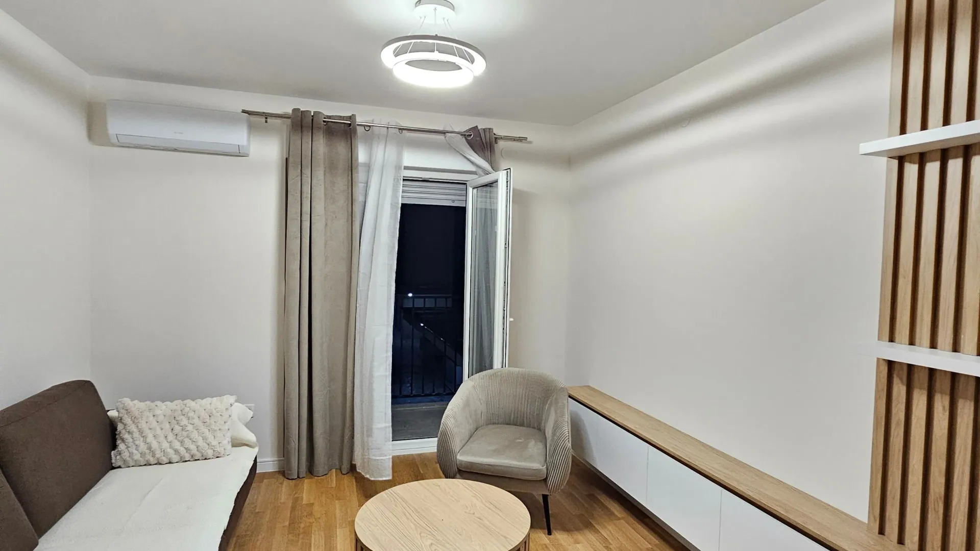 Rent, one bedroom apartment, 40m², Pobrežje, Podgorica