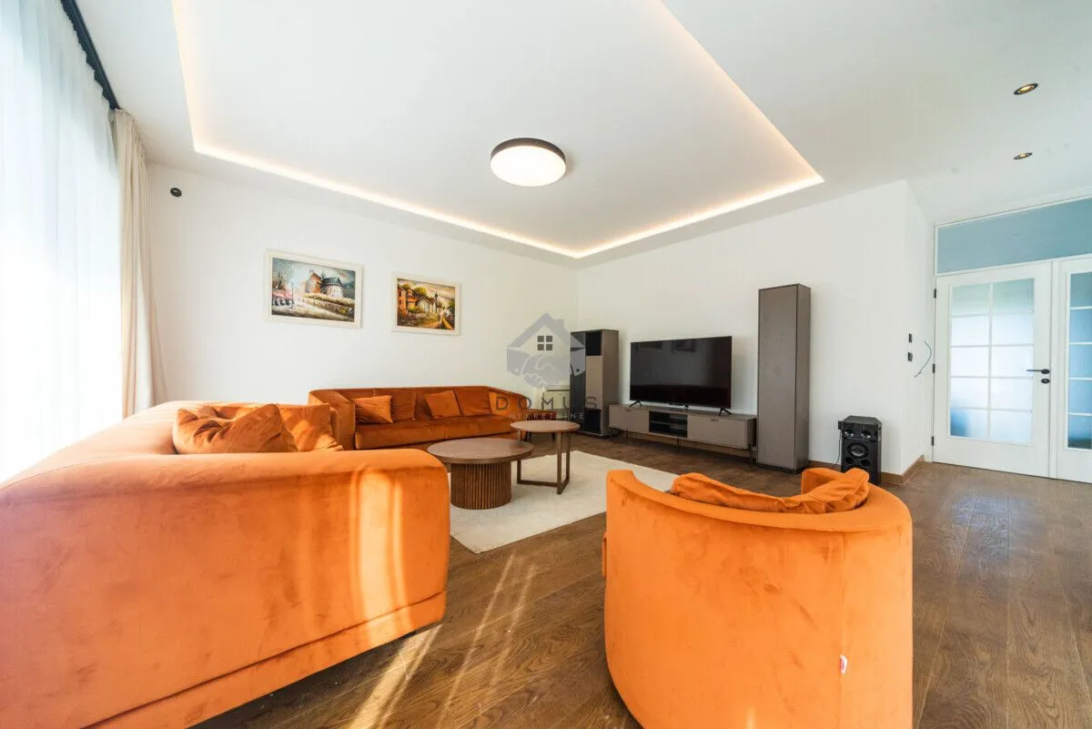 Rent, house, 225m², Gornja Gorica, Podgorica