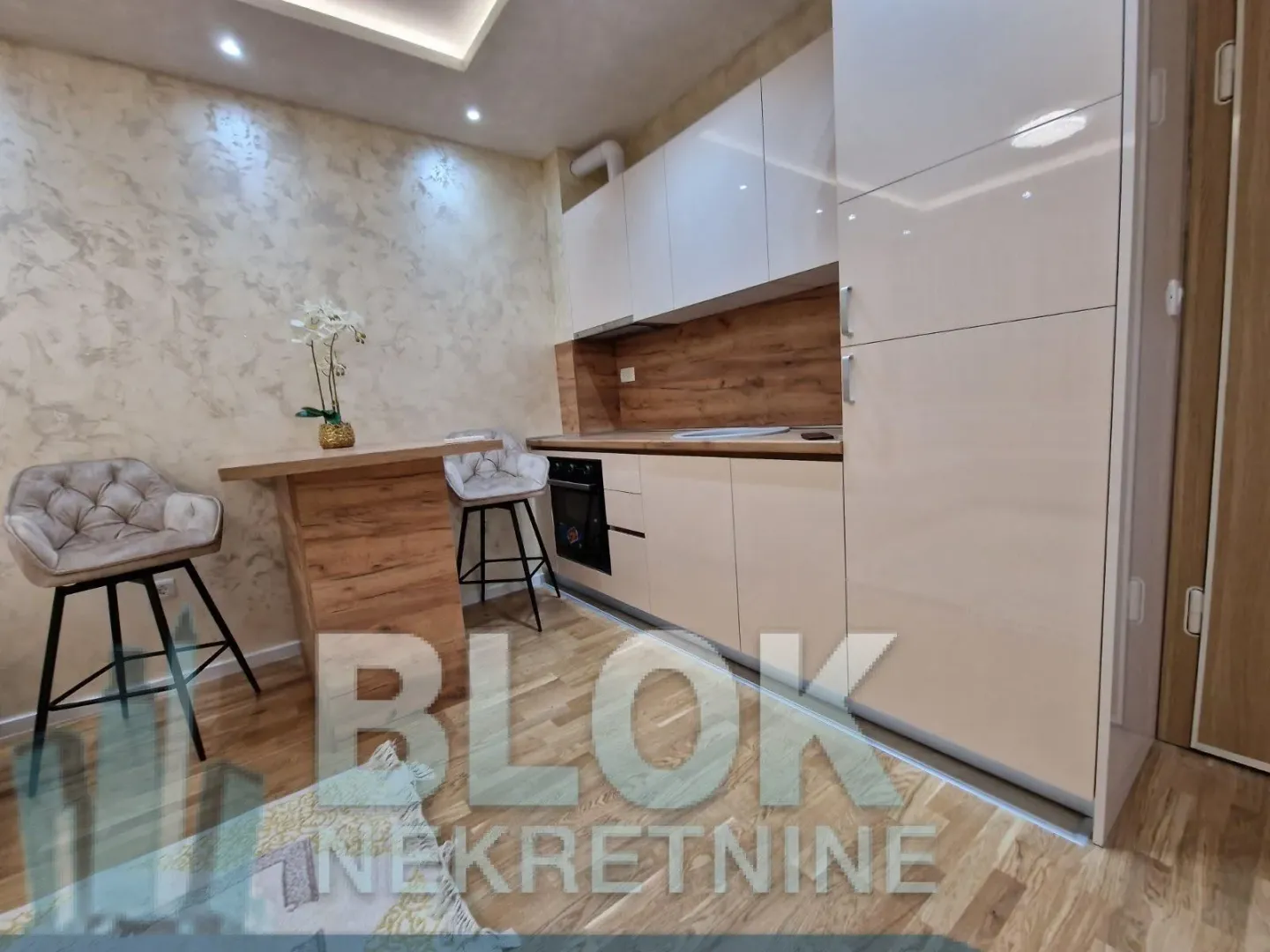 Rent, studio apartment, 30m², Stara Varoš, Podgorica