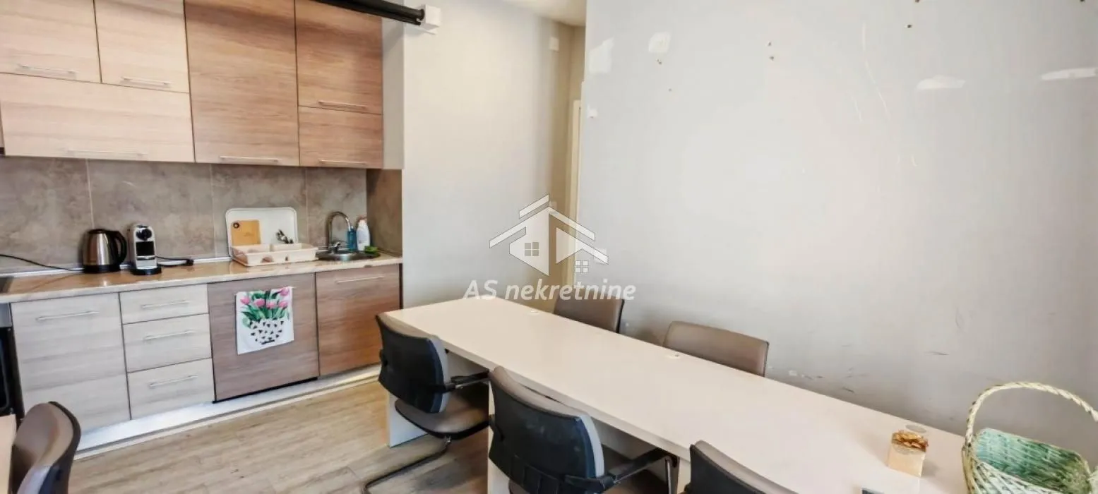 Prodaja, stan, 118m², Đeram Pijaca, Beograd