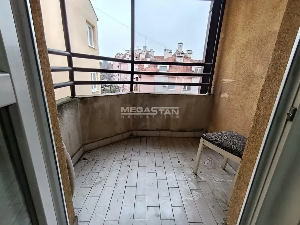 Sale, three bedroom apartment, 93m², Karaburma, Palilula Sve Podlokacije