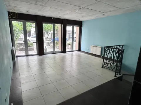 Sale, office space, 140m², Kalenić Pijaca, Vračar Sve Podlokacije