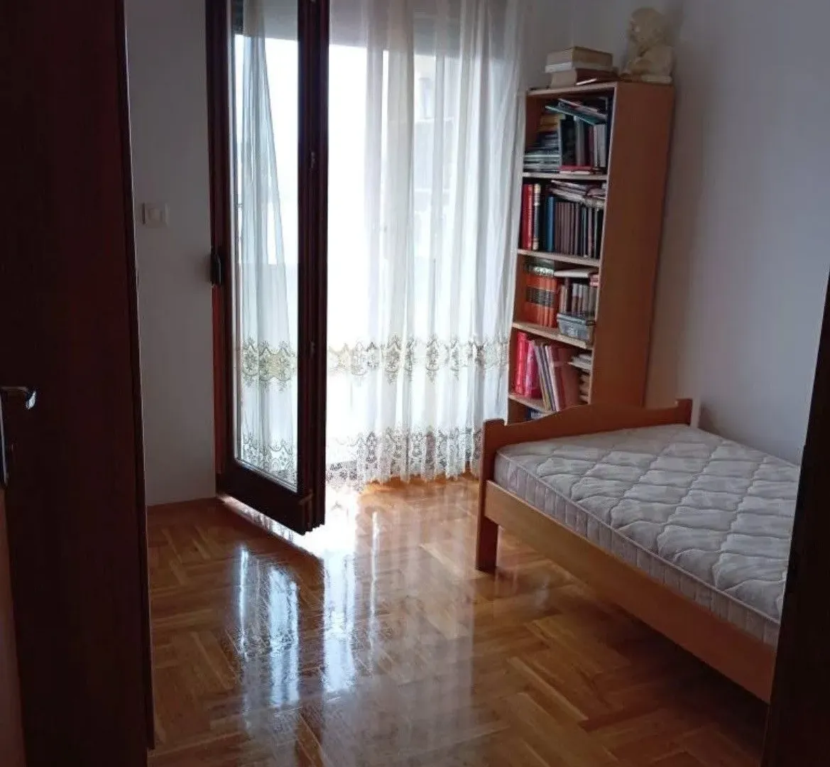 Prodaja, jednosoban stan, 40m², Stari Aerodrom, Podgorica