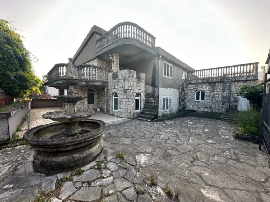 Prodaja, kuća, 130m², Popovići, Bar