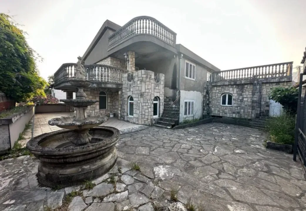 Sale, house, 130m², Popovići, Bar