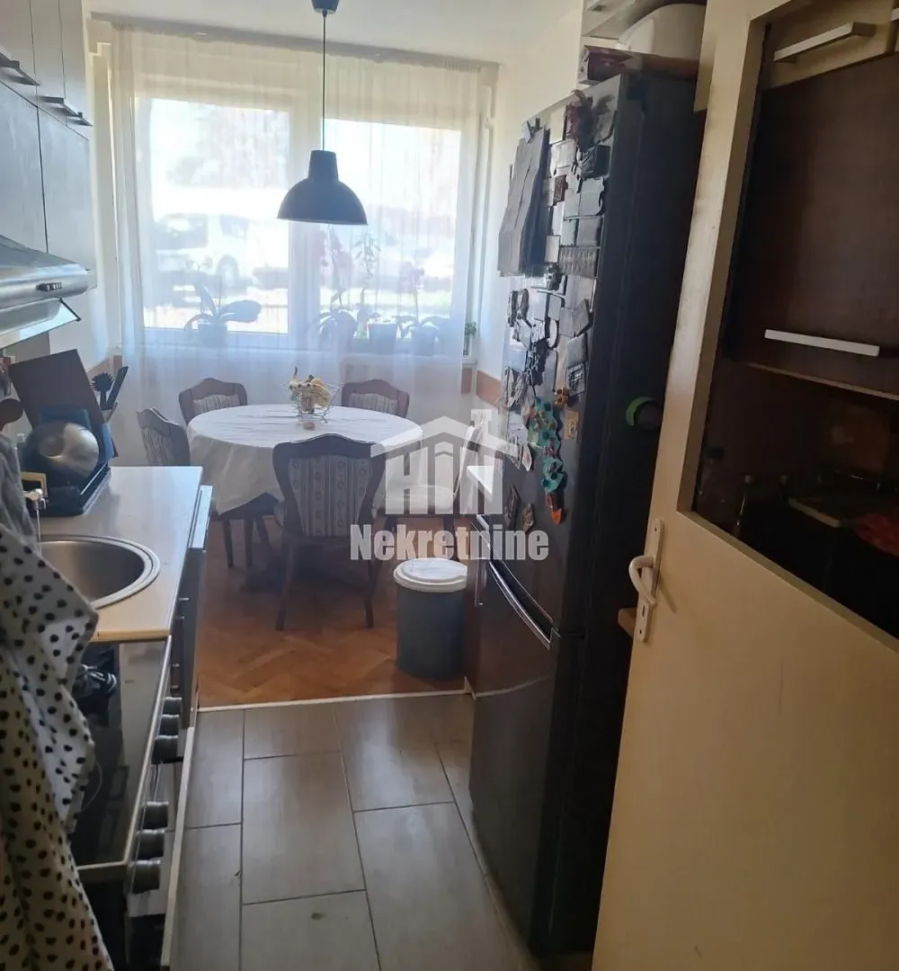 Prodaja, trosoban stan, 71m², Brace Jerković, Voždovac Sve Podlokacije