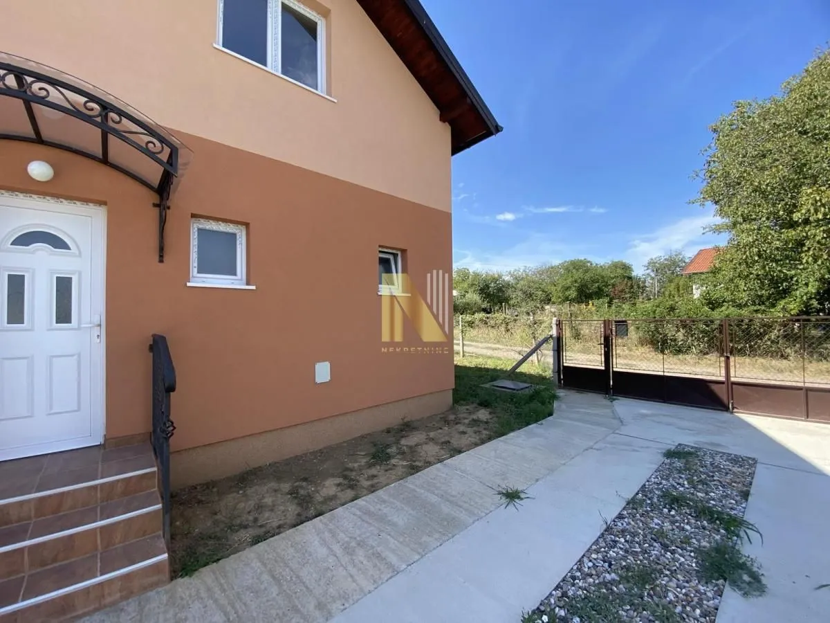 Prodaja, kuća, 105m², Petrovaradin, Novi Sad