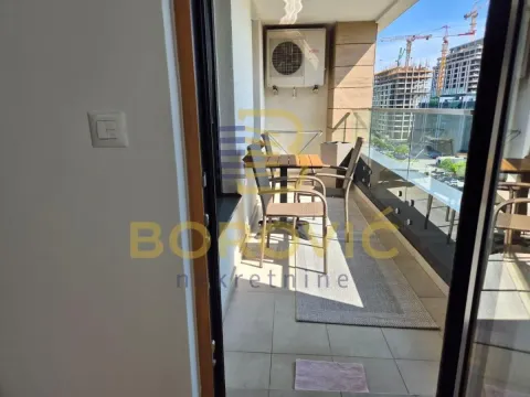 Izdavanje, četvorosoban stan, 105m², Novi Beograd Sve Podlokacije, Beograd - image 8