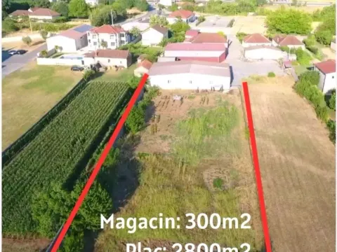 Poslovni prostor in Zeta