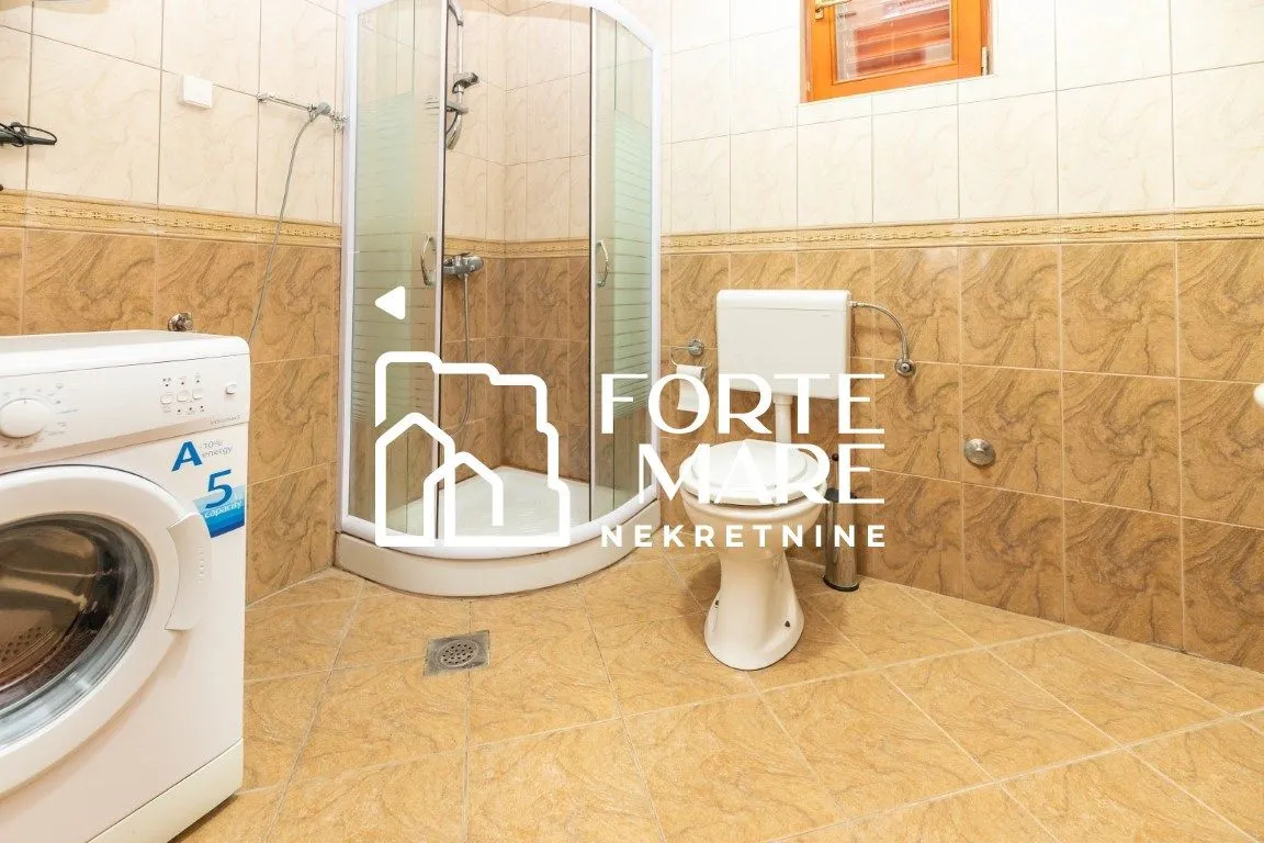 Prodaja, jednosoban stan, 46m², Baošići, Herceg Novi