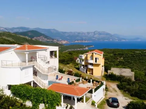 Rent, house, 382m², Krimovica, Kotor - image 15