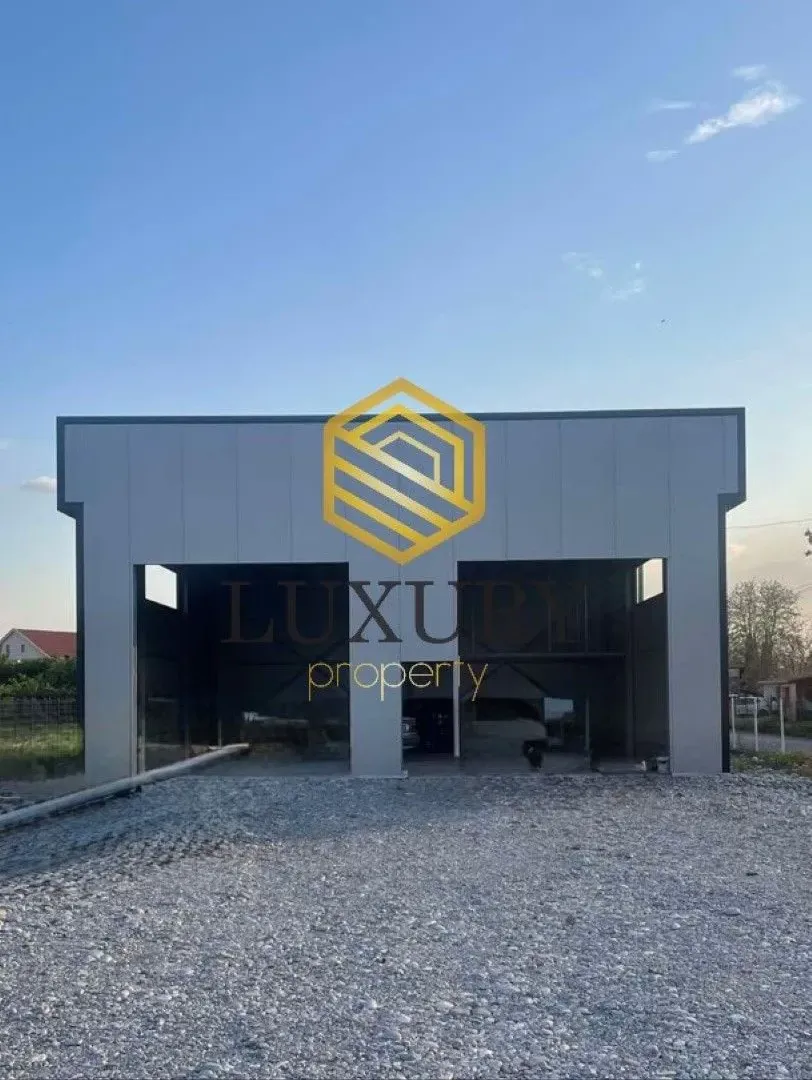 Rent, office space, 160m², Zeta, Podgorica