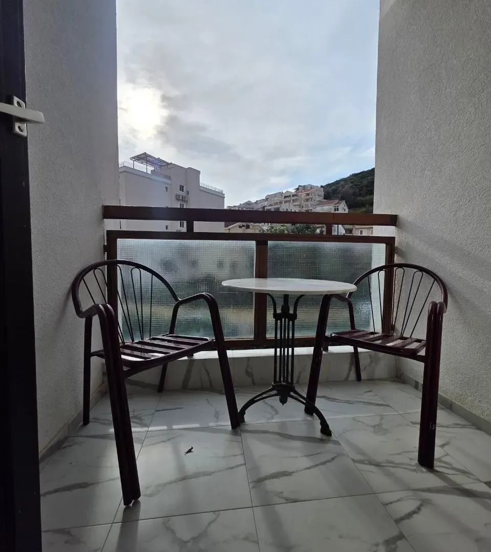 Sale, two bedroom apartment, 50m², Maslinjak, Budva