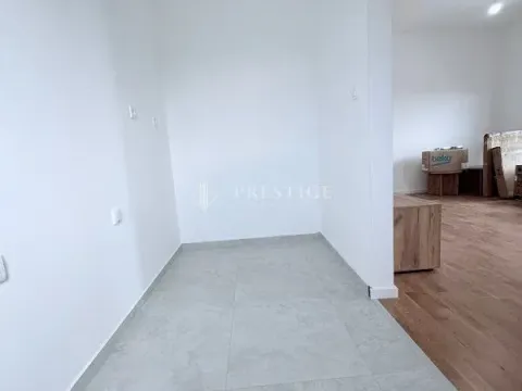 Rent, two bedroom apartment, 64m², Tološi, Podgorica - image 7