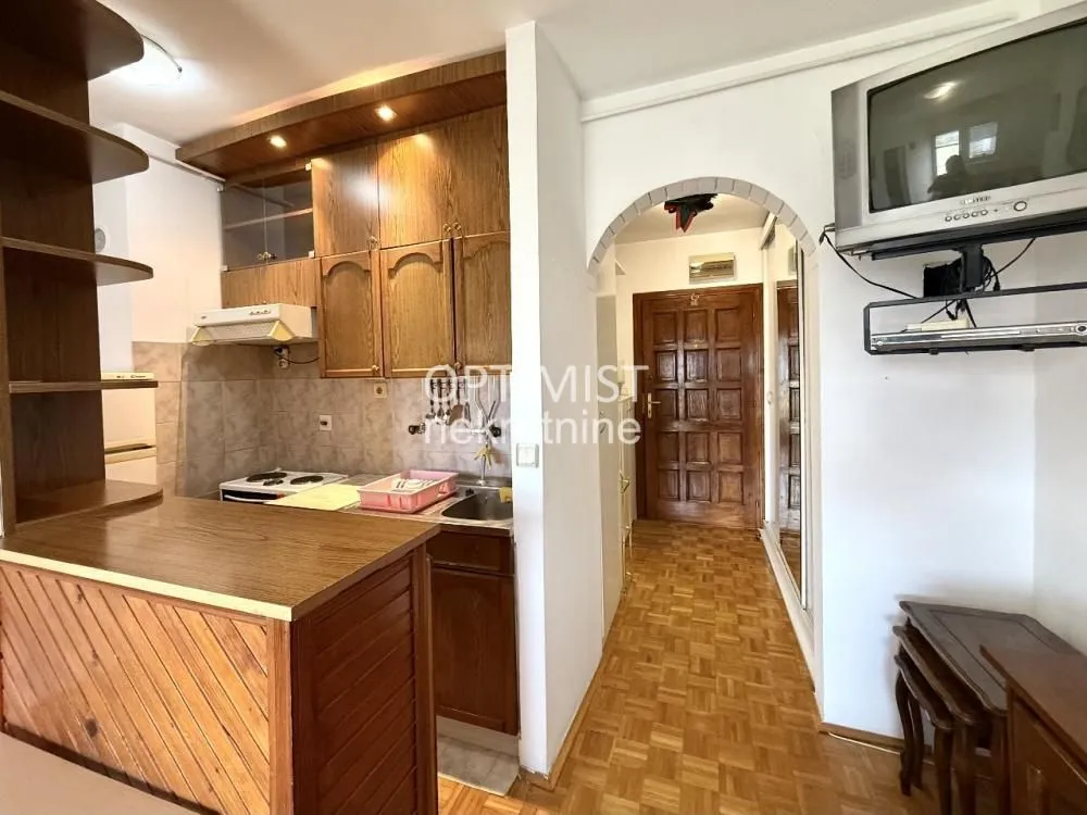 Izdavanje, jednosoban stan, 26m², Novi Beograd Sve Podlokacije, Beograd