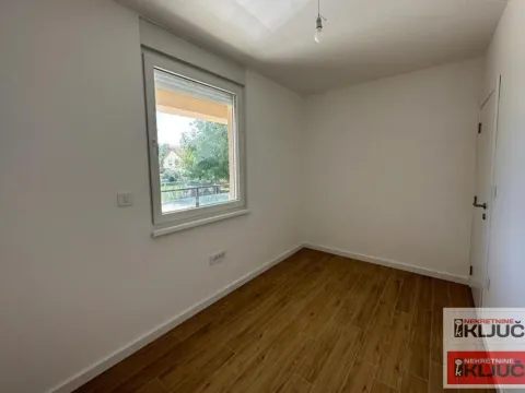 Izdavanje, četvorosoban stan, 83m², Adice, Novi Sad Sve Podlokacije - image 8