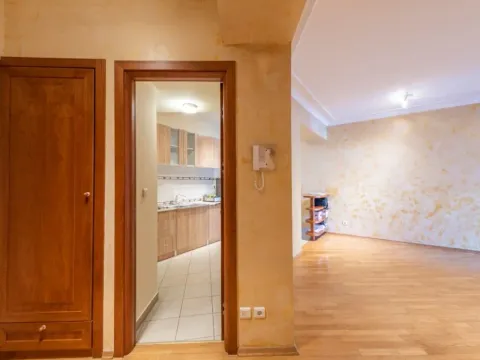 Prodaja, dvosoban stan, 124m², Centar, Podgorica - image 5