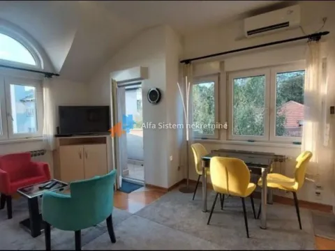 Rent, apartment, 44m², Vračar Sve Podlokacije, Beograd - image 1