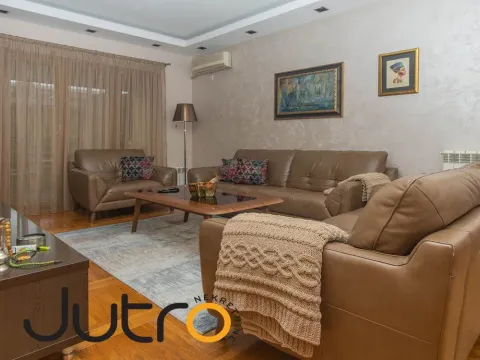 Prodaja, trosoban stan, 109m², Podgorica, Crna Gora - image 3