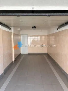 Izdavanje, četvorosoban stan, 95m², Savski Venac, Beograd - image 18
