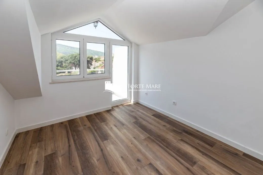 Prodaja, trosoban stan, 146m², Đenovići, Herceg Novi