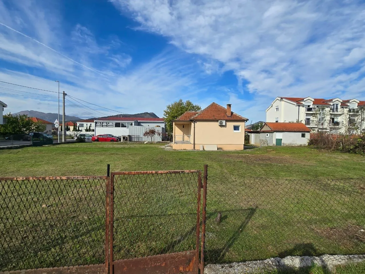 Rent, office space, 75m², Gornja Gorica, Podgorica
