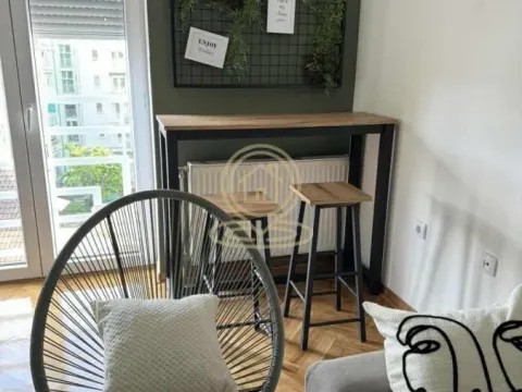 Izdavanje, jednosoban stan, 28m², Stari grad, Novi Sad - image 4