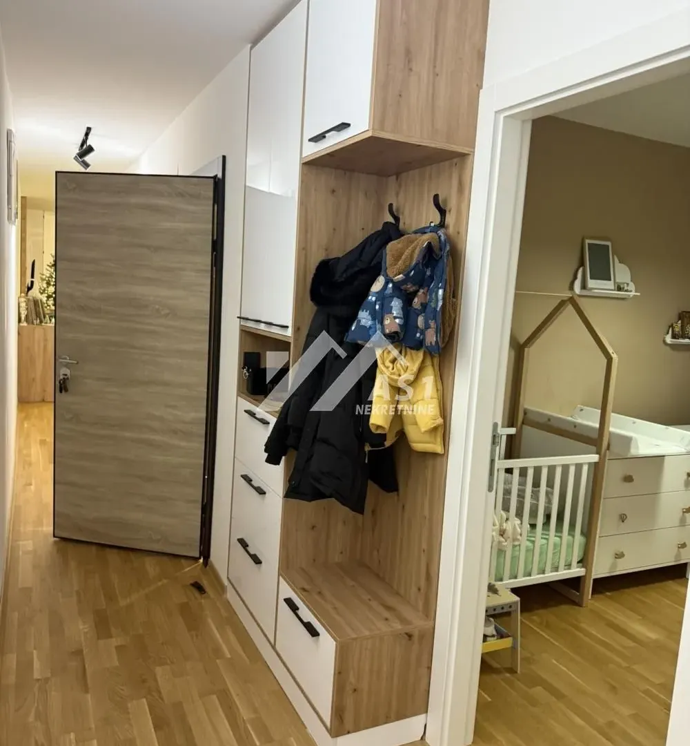 Prodaja, trosoban stan, 87m², Telep, Novi Sad Sve Podlokacije