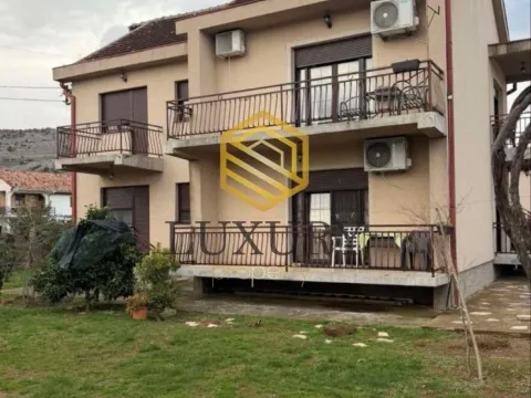 Rent, two bedroom apartment, 90m², Tološi, Podgorica - image 1