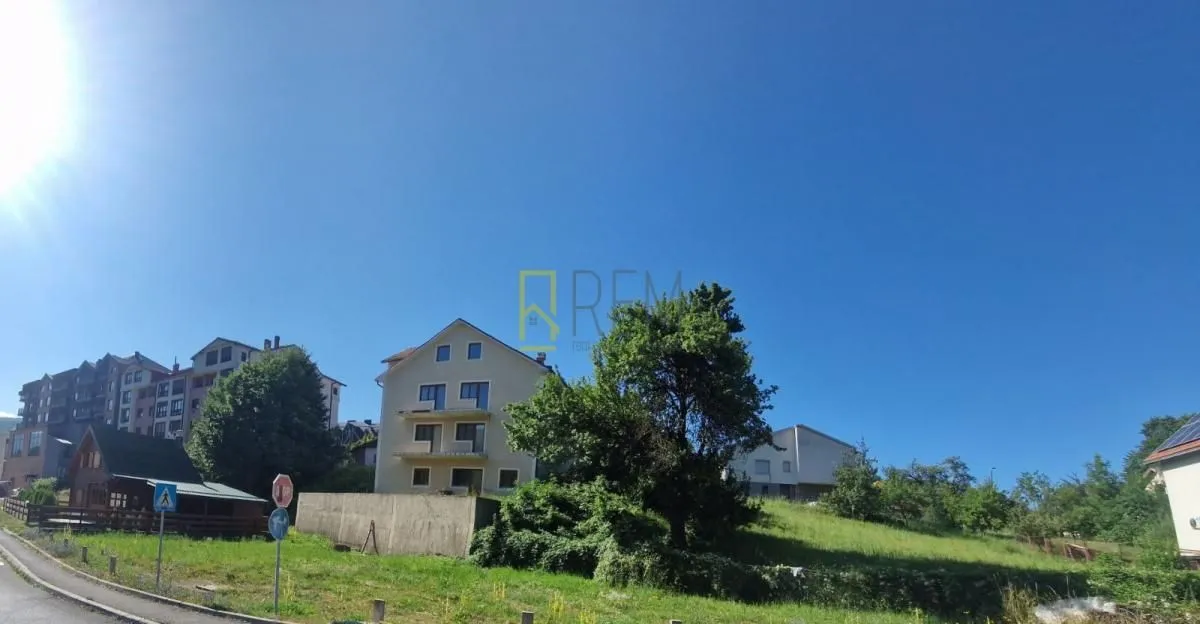 Prodaja, plac, 350m², Kolašin, Crna Gora