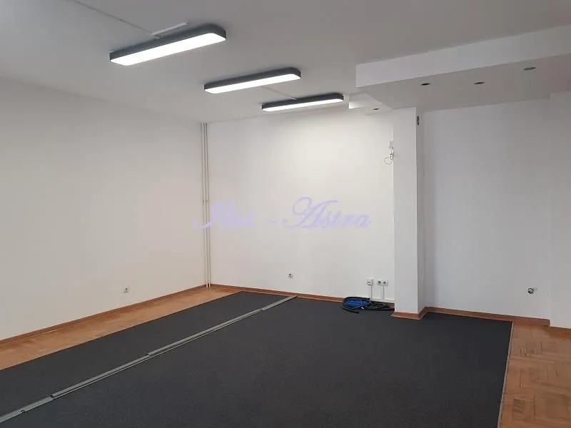 Rent, office space, 387m², Savski Venac, Beograd