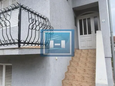 Prodaja, kuća, 171m², Ćuprija, Srbija - image 13